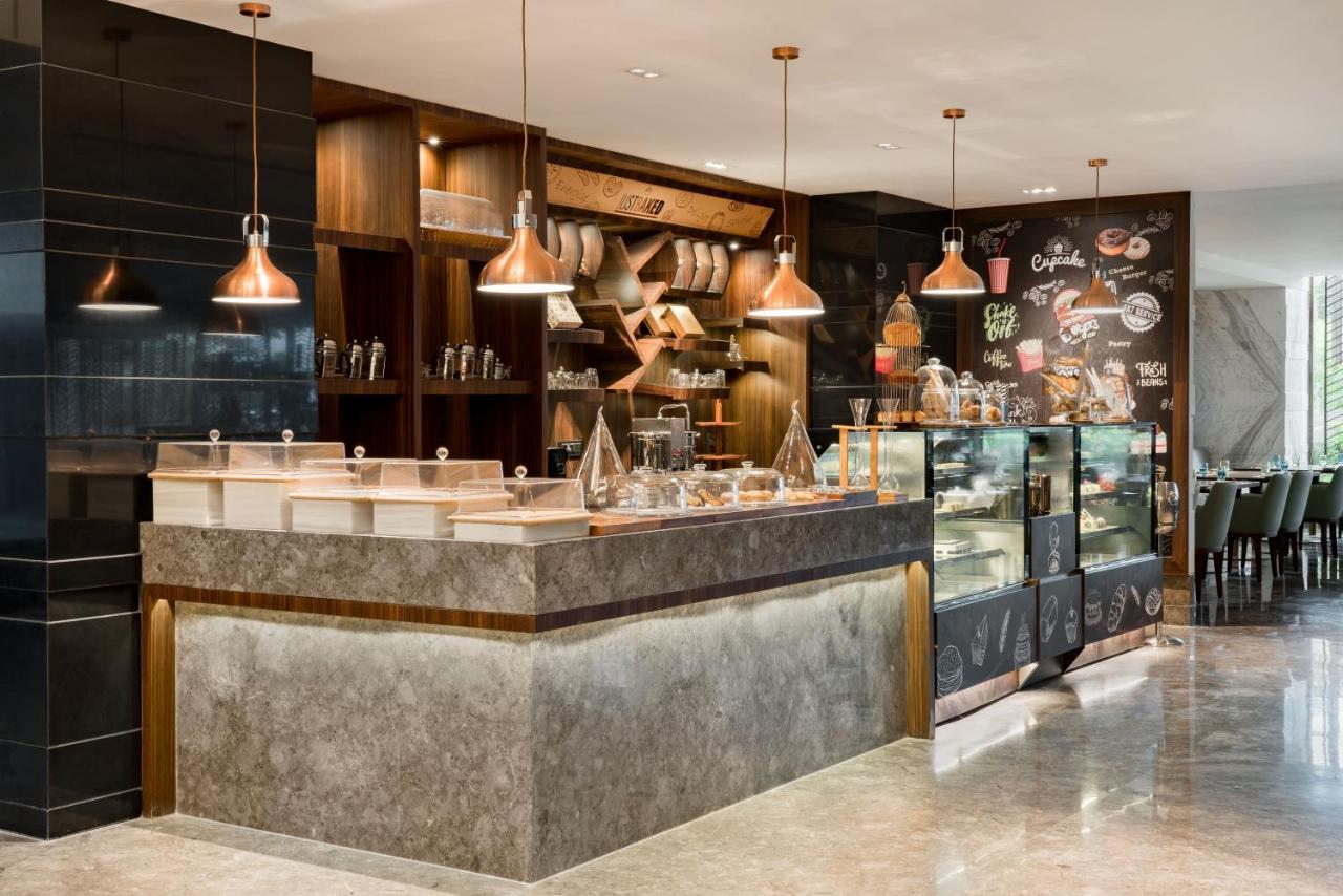 Radisson Bhopal Otel Dış mekan fotoğraf