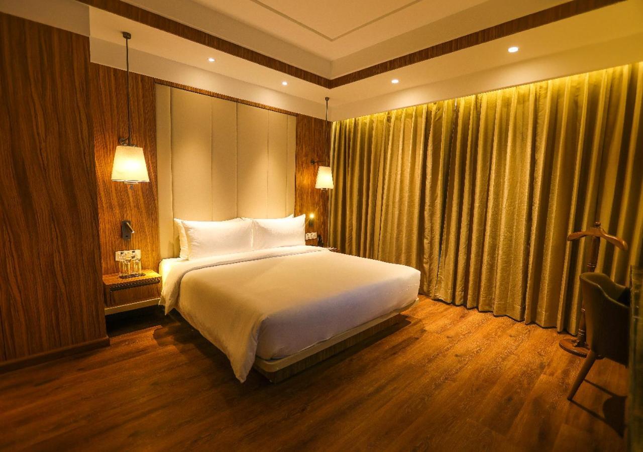 Radisson Bhopal Otel Dış mekan fotoğraf